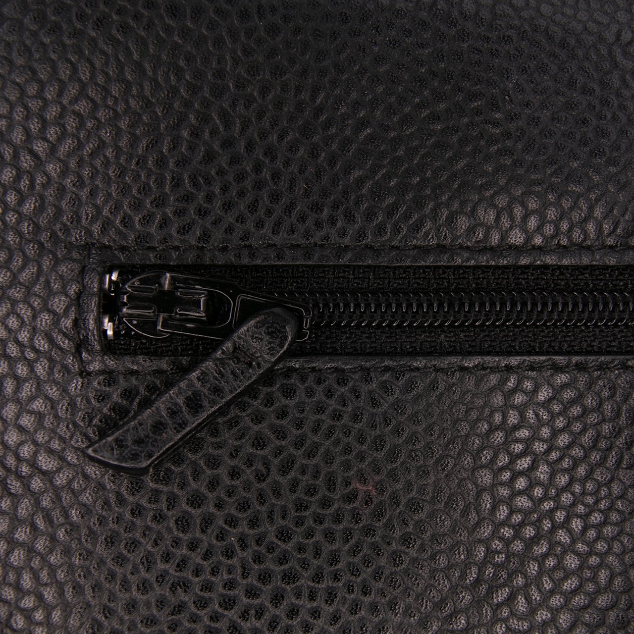 Chanel CC Quilted Caviar Wallet on Chain Zwart