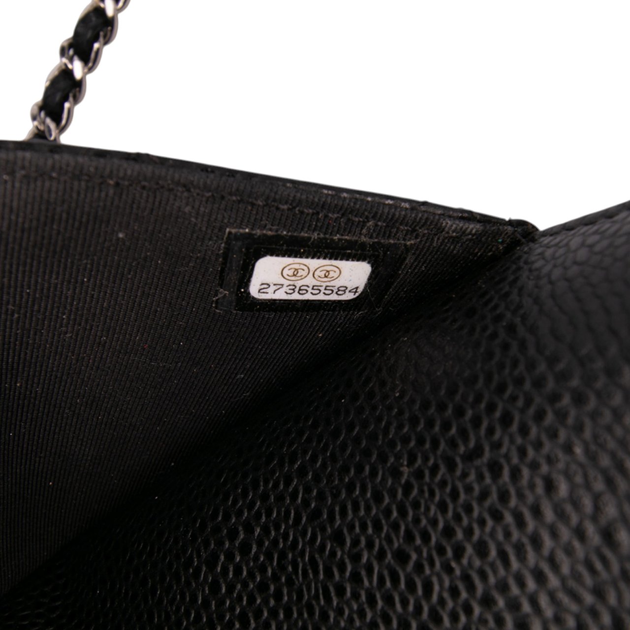 Chanel CC Quilted Caviar Wallet on Chain Zwart