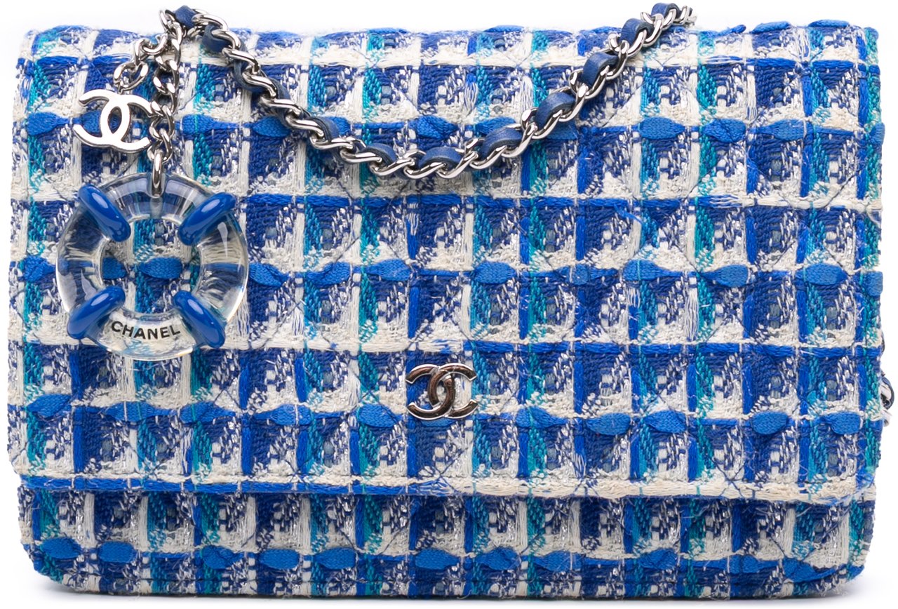 Chanel Quilted Boucle Tweed Charm Wallet On Chain Blauw