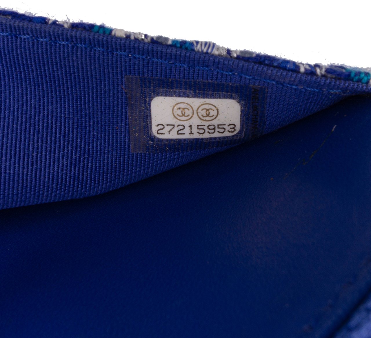 Chanel Quilted Boucle Tweed Charm Wallet On Chain Blauw