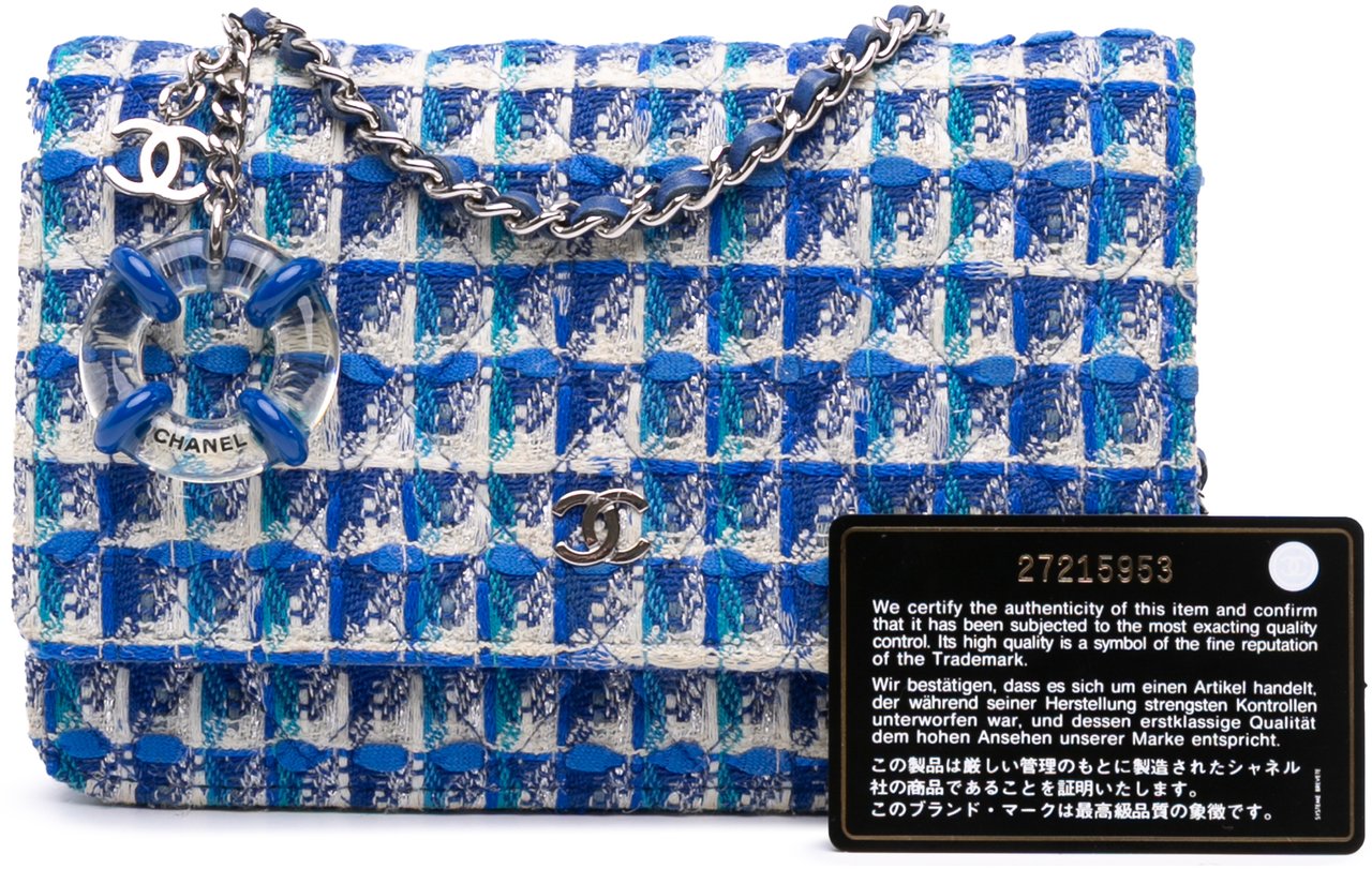 Chanel Quilted Boucle Tweed Charm Wallet On Chain Blauw