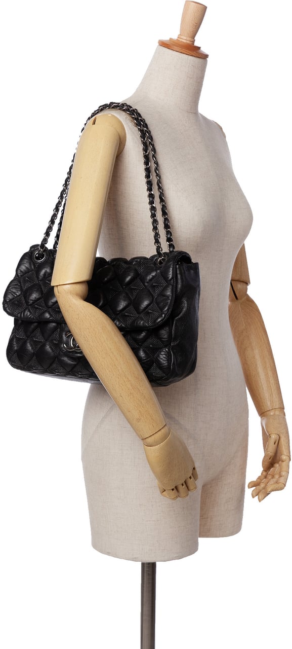 Chanel Quilted Lambskin Stravinsky Flap Zwart