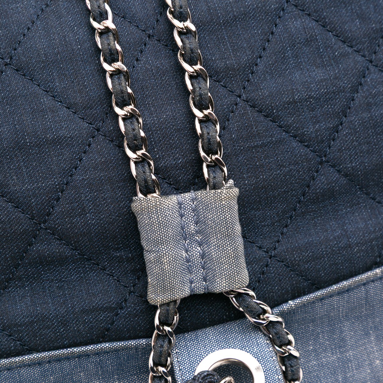 Chanel Quilted Denim Medallion Backpack Blauw