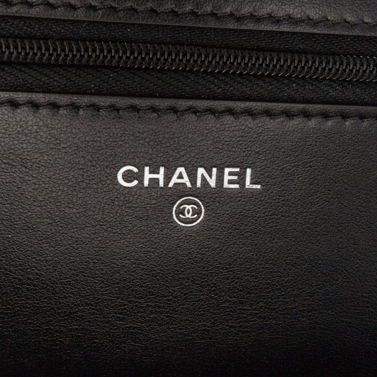 Chanel Quilted Suede Cocostellar Wallet on Chain Zwart
