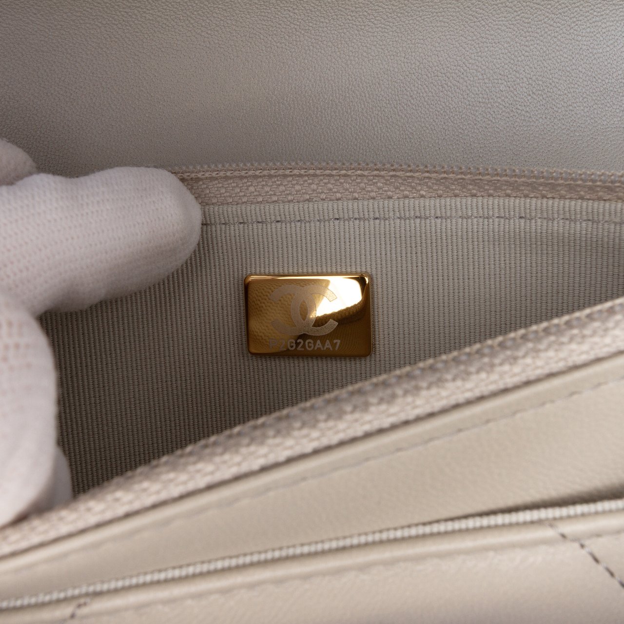 Chanel Quilted Lambskin 19 Wallet on Chain Bruin