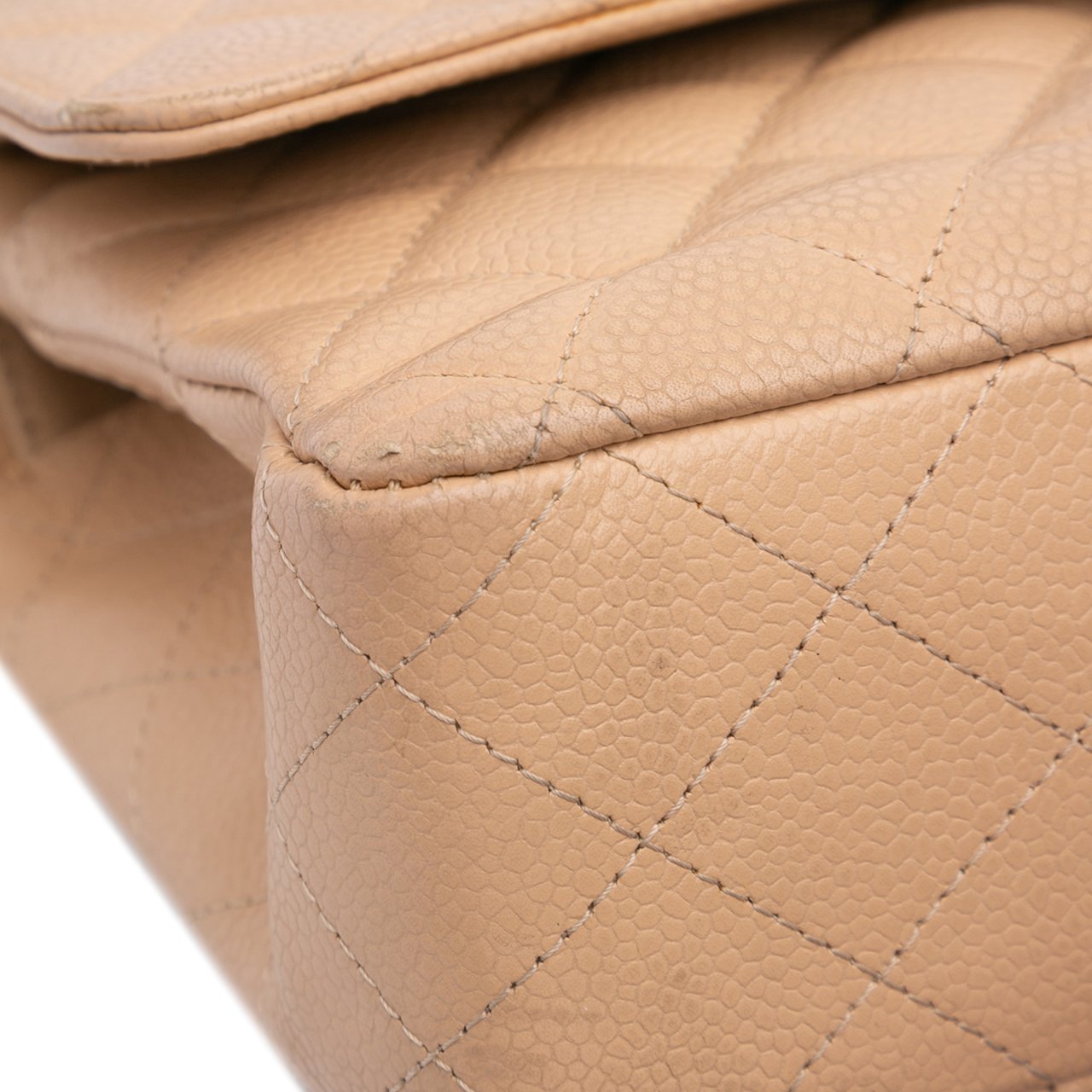 Chanel Medium Classic Caviar Double Flap Bruin