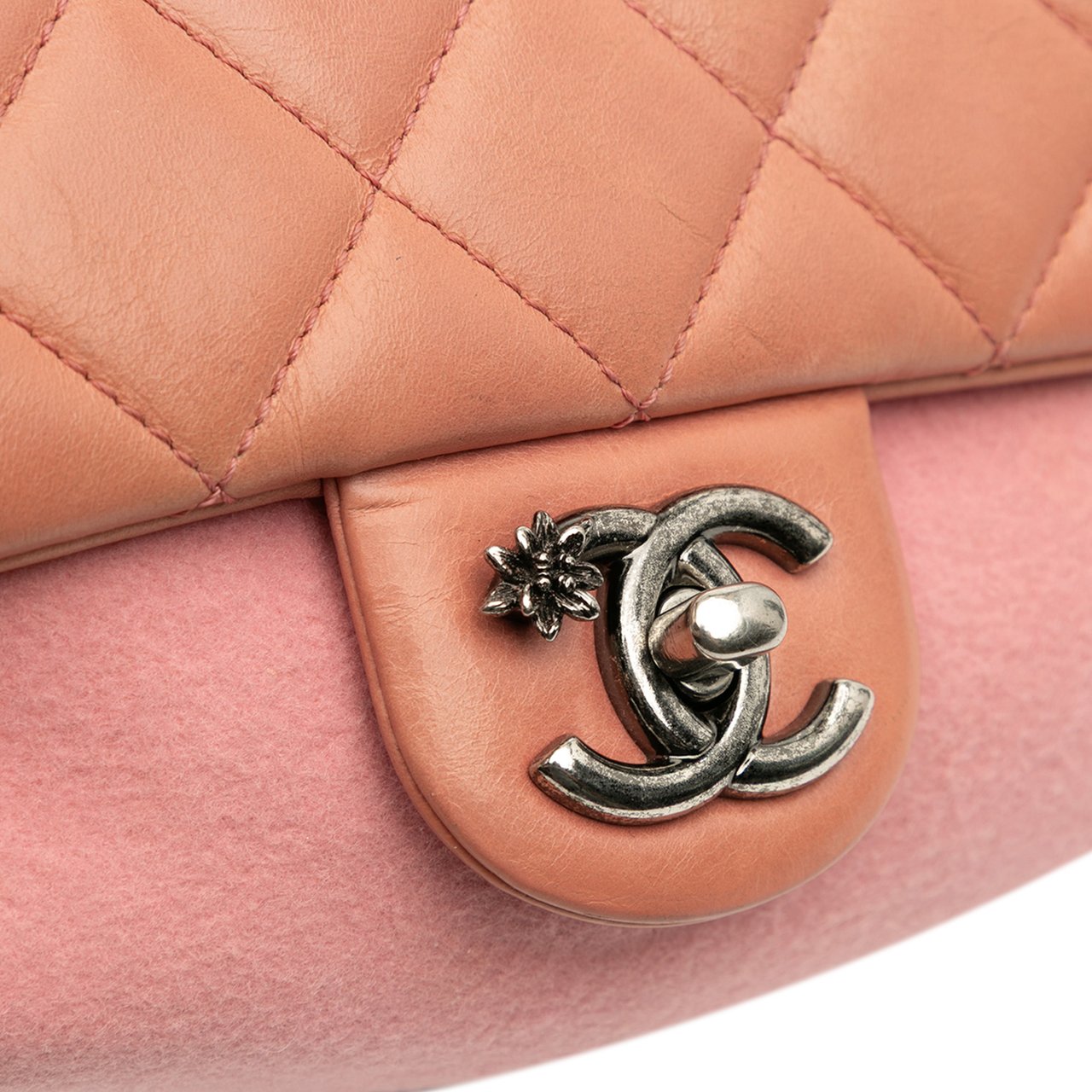 Chanel Paris Salzburg Mini Quilted Glazed Calfskin and Felt Edelweiss Flower Flap Roze