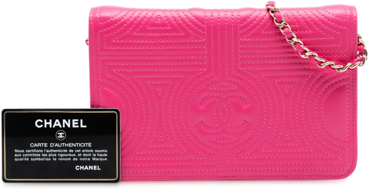 Chanel Quilted Lambskin Korean Garden Wallet on Chain Roze