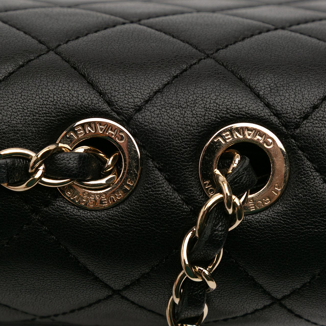 Chanel Large Sheepskin Beauty Lock Flap Zwart