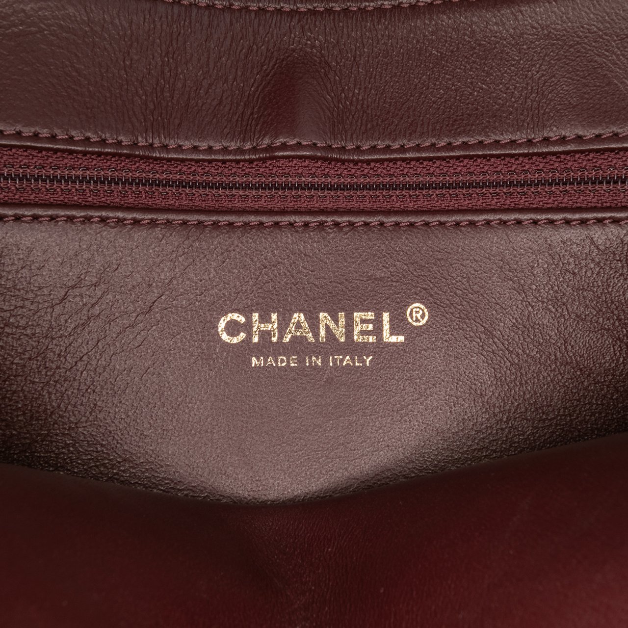 Chanel Large Sheepskin Beauty Lock Flap Zwart
