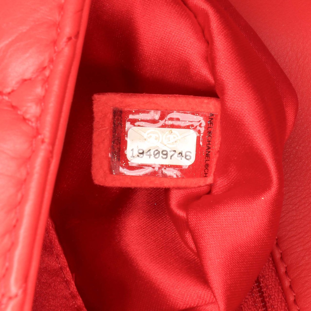 Chanel Jumbo Quilted Calfskin Tender Touch Flap Rood