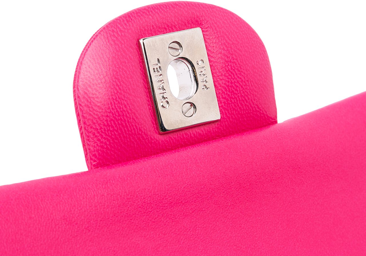 Chanel Medium Classic Lambskin Double Flap Roze