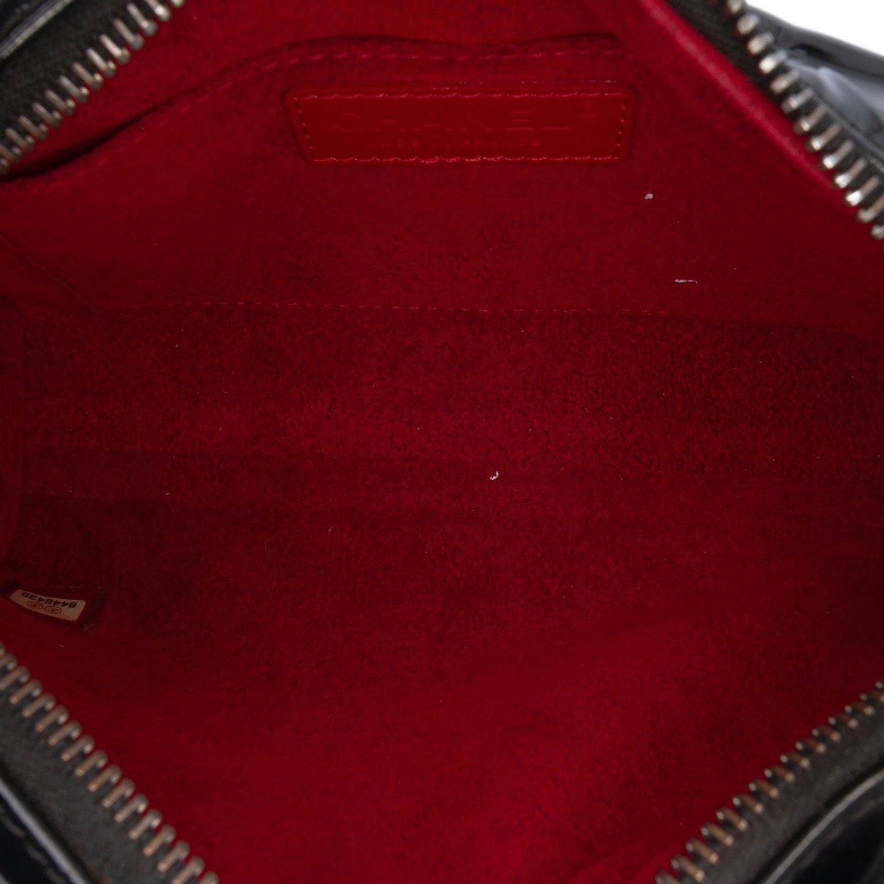 Chanel CC Chocolate Bar Patent Shoulder Bag Zwart