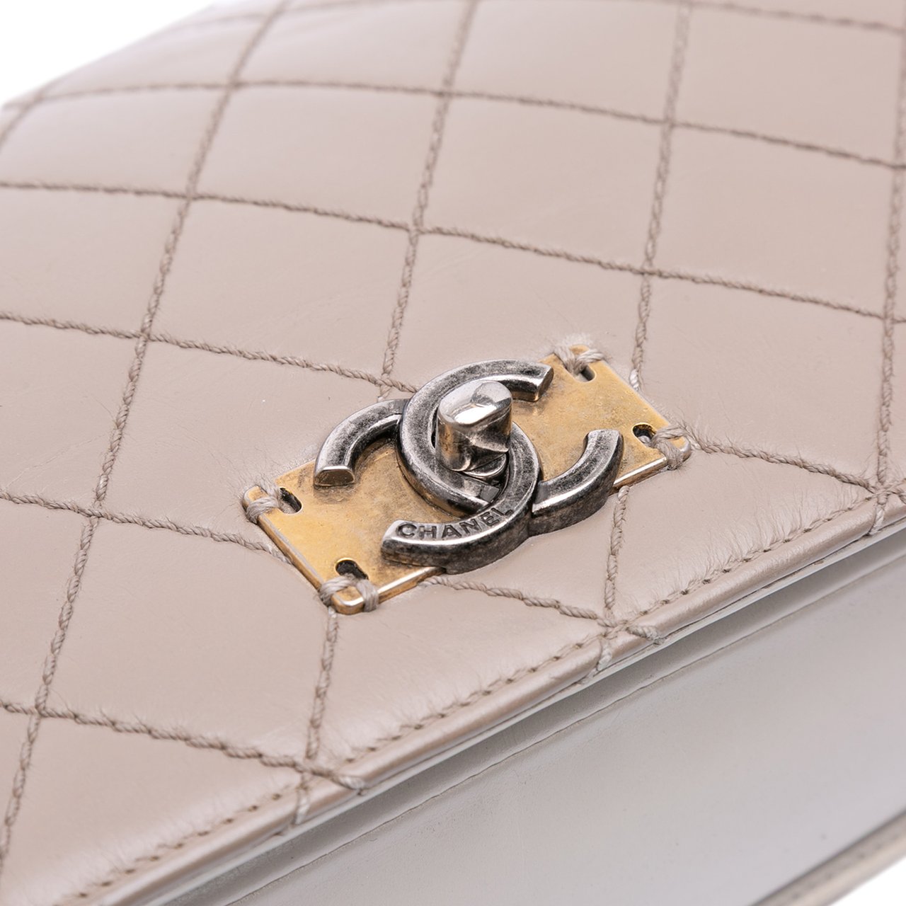 Chanel Quilted Calfskin Day Trip Flap Bruin
