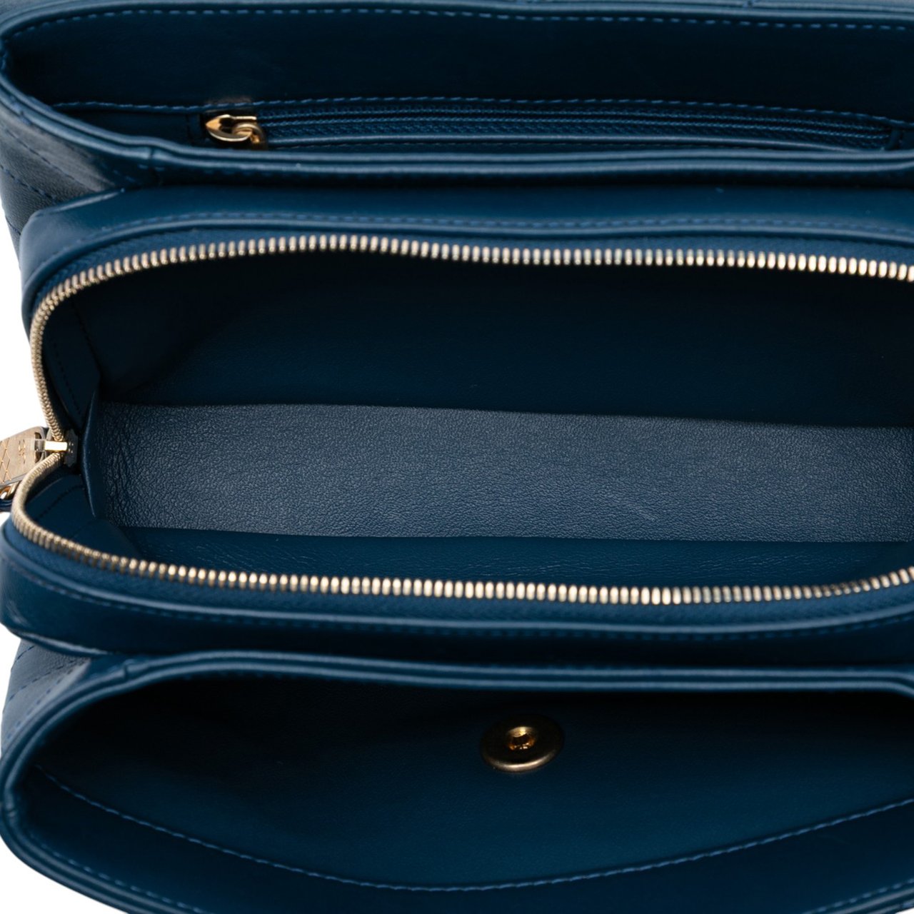 Chanel Small Chevron Lambskin Stitched Envelope Flap Blauw