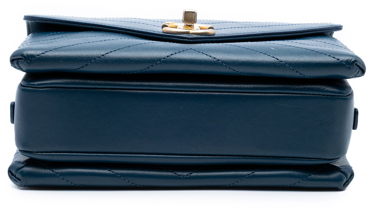Chanel Small Chevron Lambskin Stitched Envelope Flap Blauw