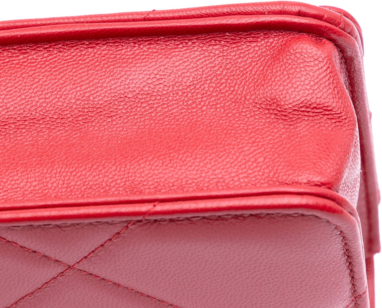 Chanel Quilted Goatskin 19 Wallet on Chain Rood