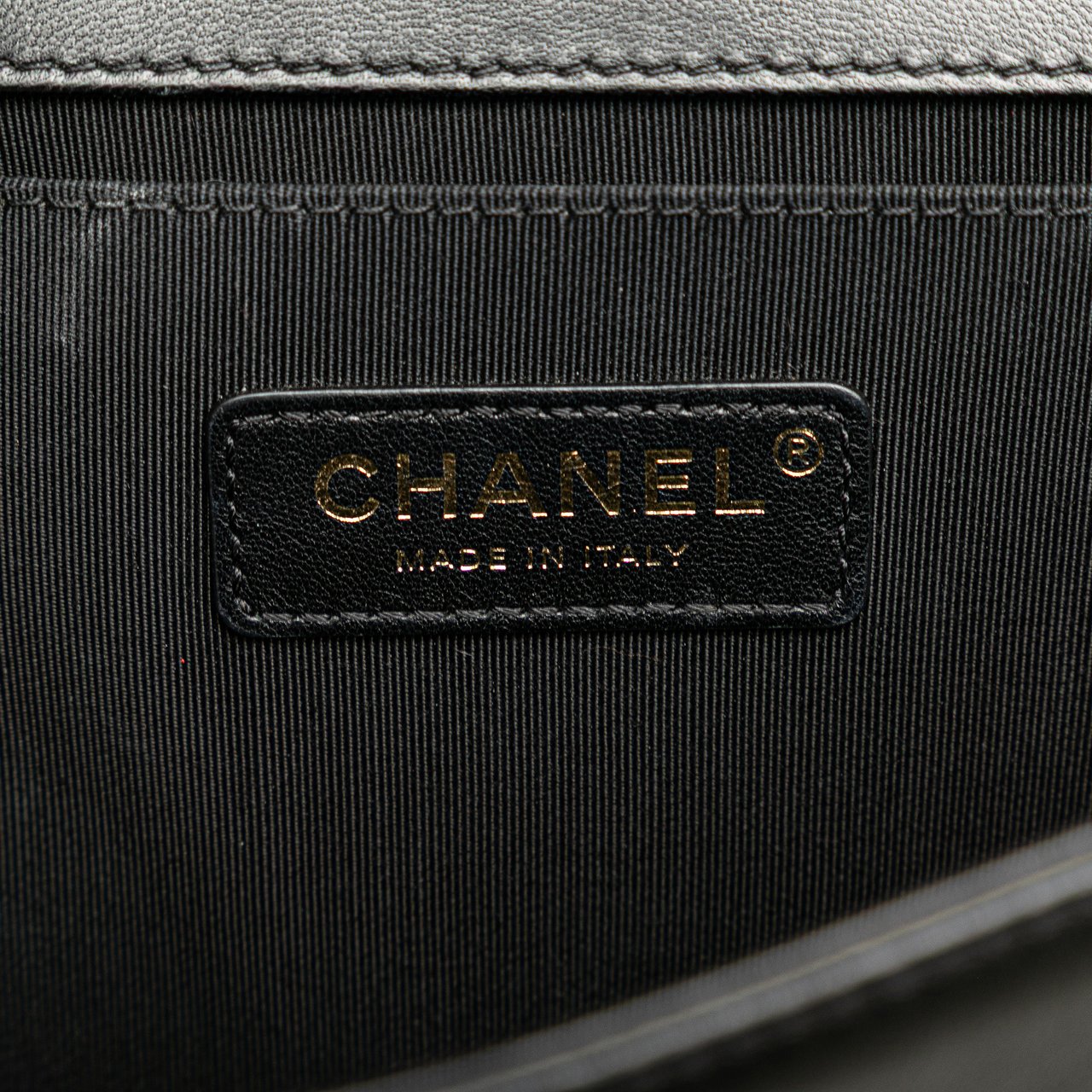 Chanel Old Medium Braided Chevron Cotton and Lambskin Boy Flap Zwart