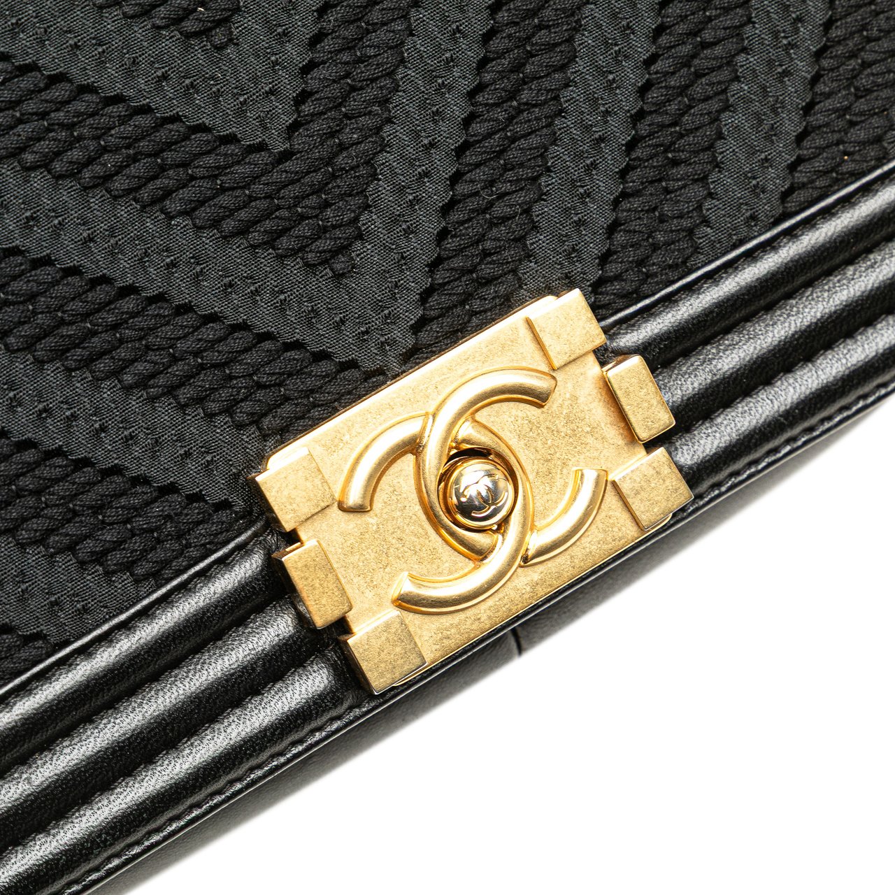 Chanel Old Medium Braided Chevron Cotton and Lambskin Boy Flap Zwart