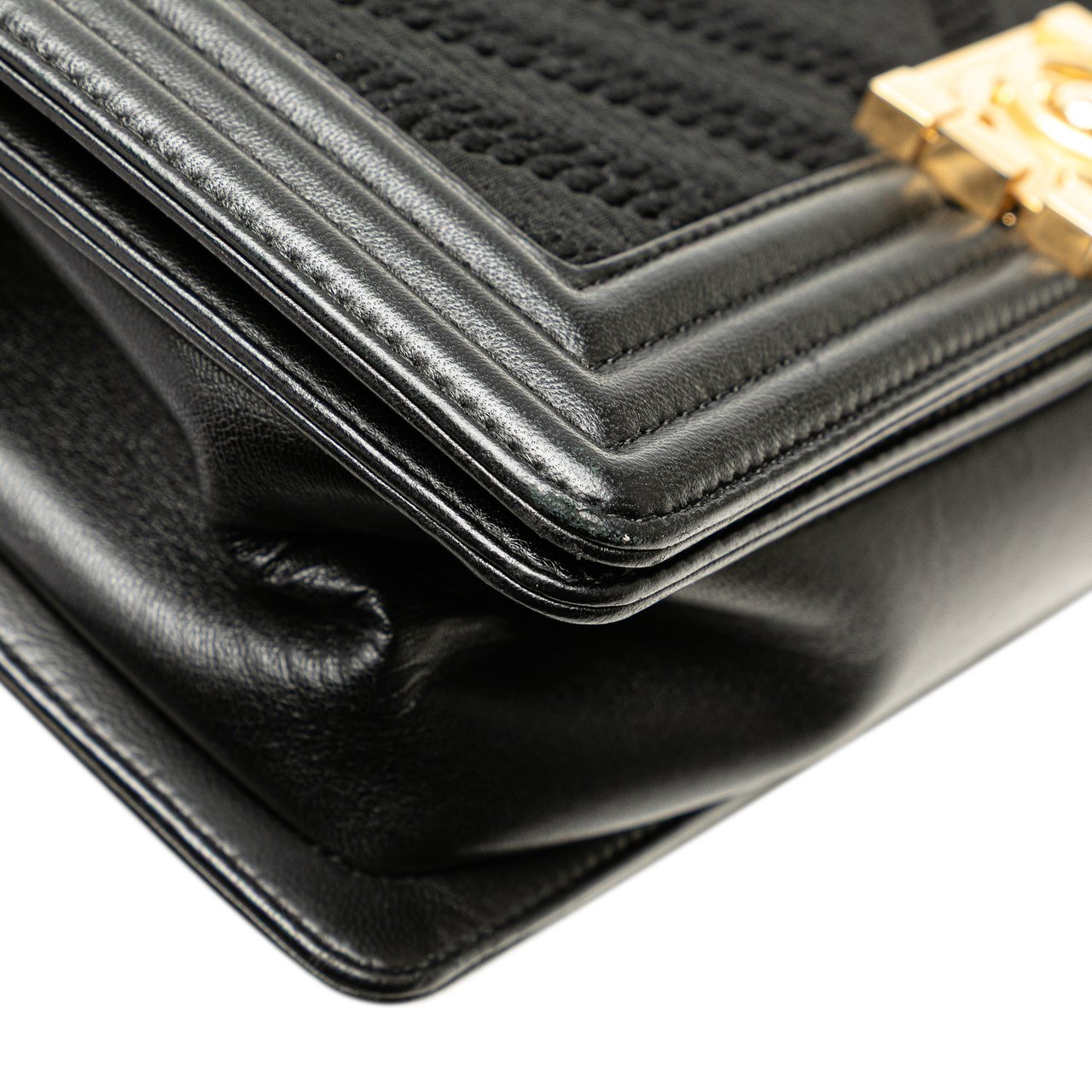 Chanel Old Medium Braided Chevron Cotton and Lambskin Boy Flap Zwart