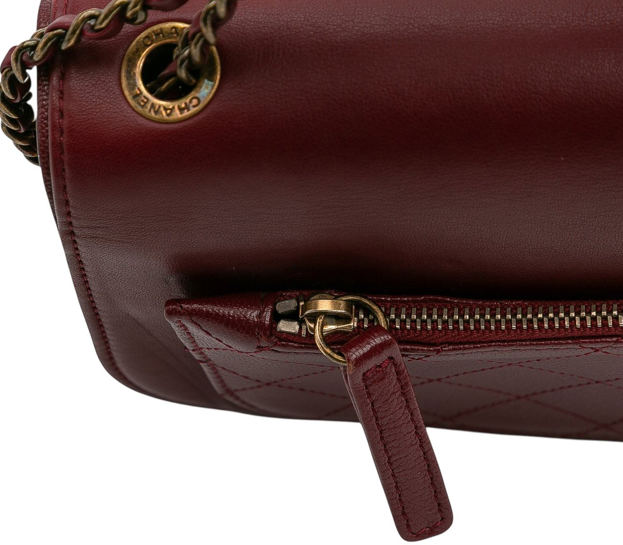 Chanel Small Calfskin Coco Curve Flap Rood