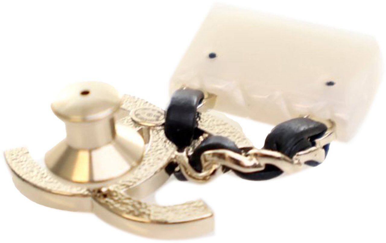 Chanel Gold Plated Enamel CC Quilted Flap Brooch Goud