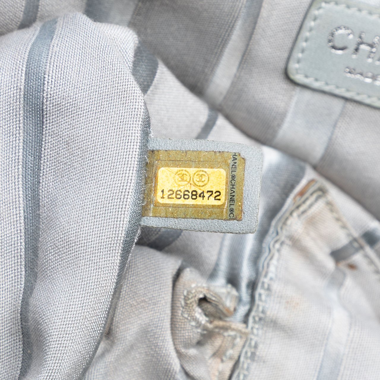 Chanel CC Lambskin Disc Bon Bon Flap Zwart