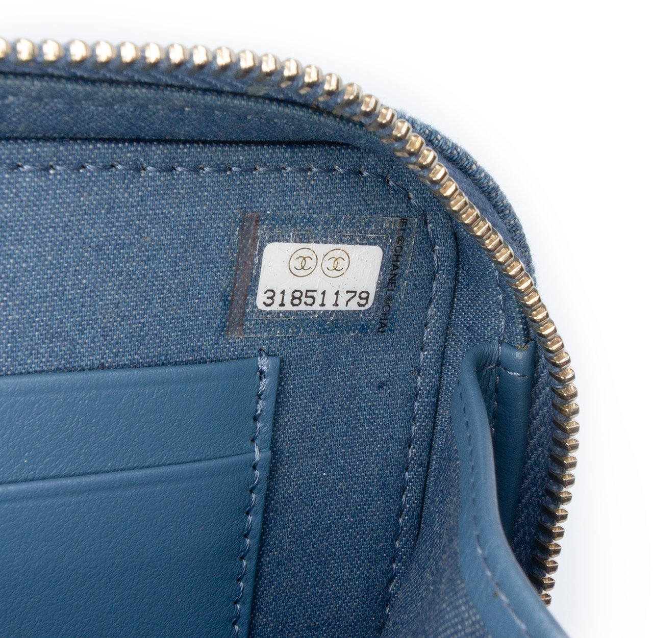 Chanel Quilted Denim Pearl Crush Camera Bag Blauw
