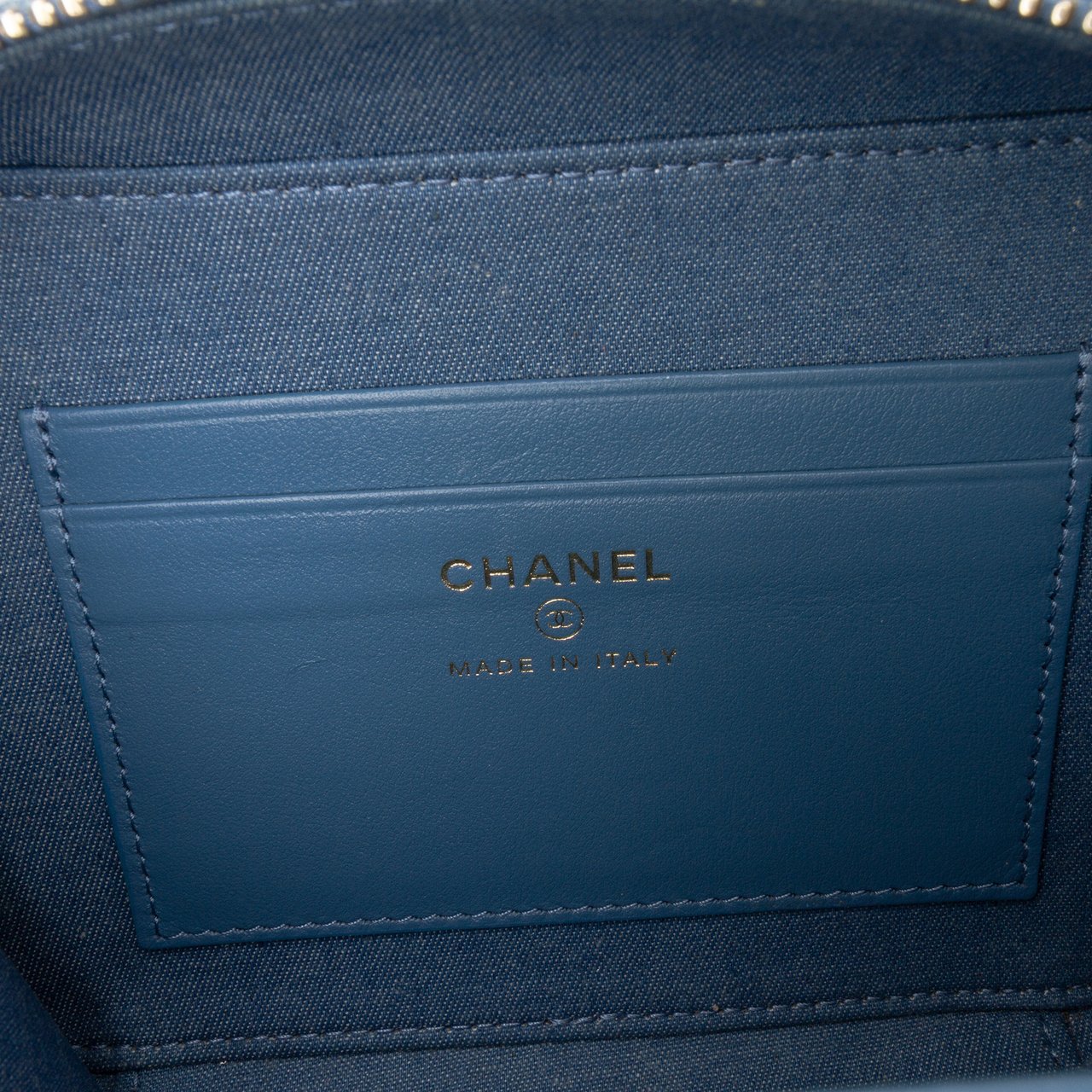 Chanel Quilted Denim Pearl Crush Camera Bag Blauw