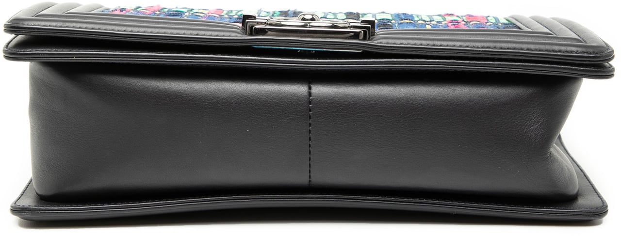 Chanel Old Medium Lambskin and Woven PVC Boy Flap Zwart