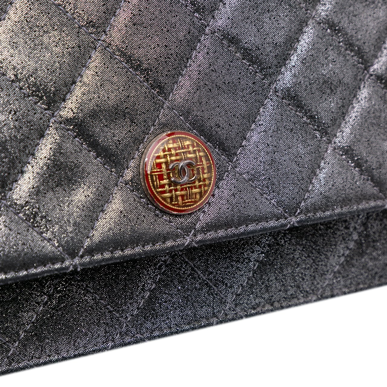 Chanel Quilted Iridescent Lambskin Tartan Button Wallet On Chain Zilver