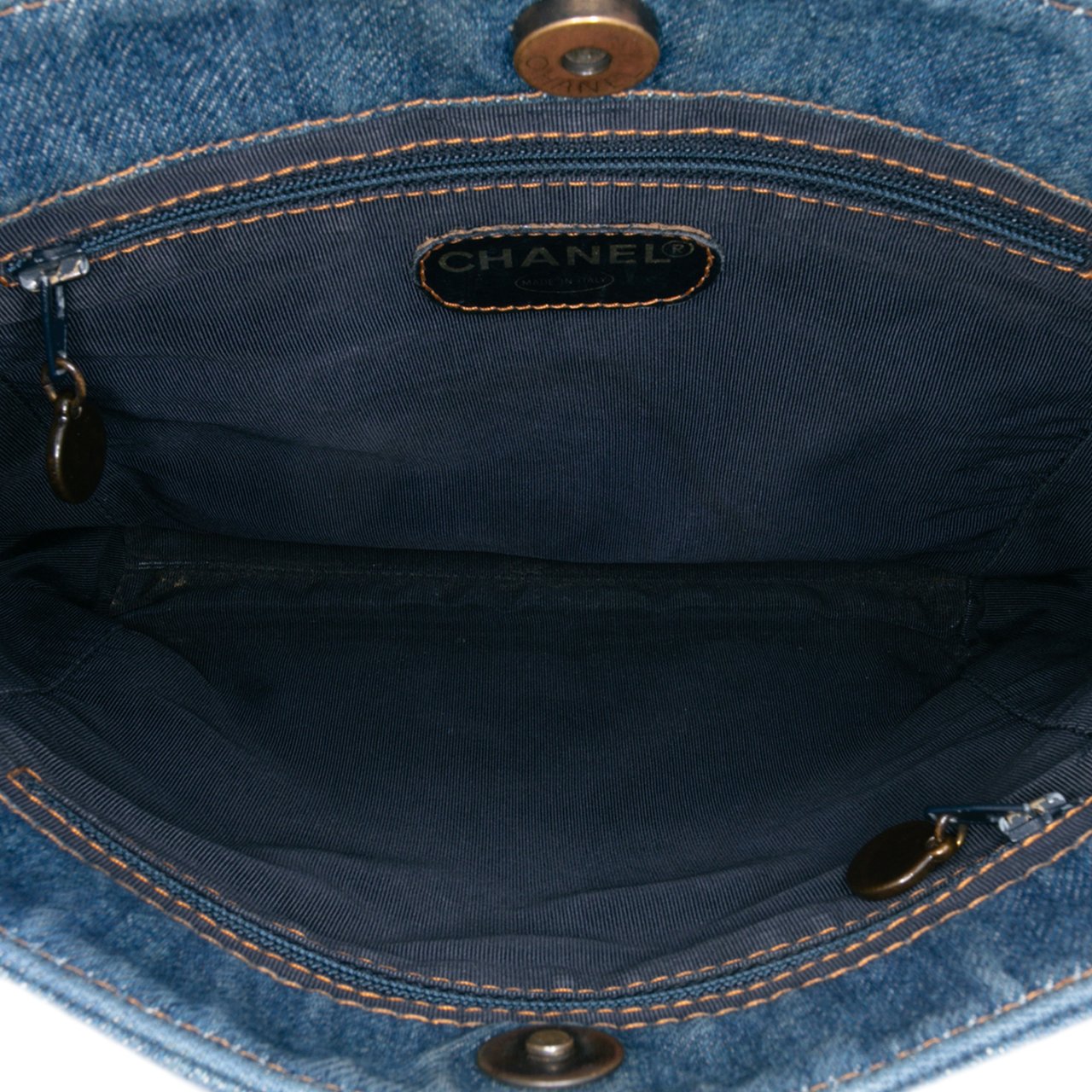 Chanel Small CC Stitched Denim Tote Blauw