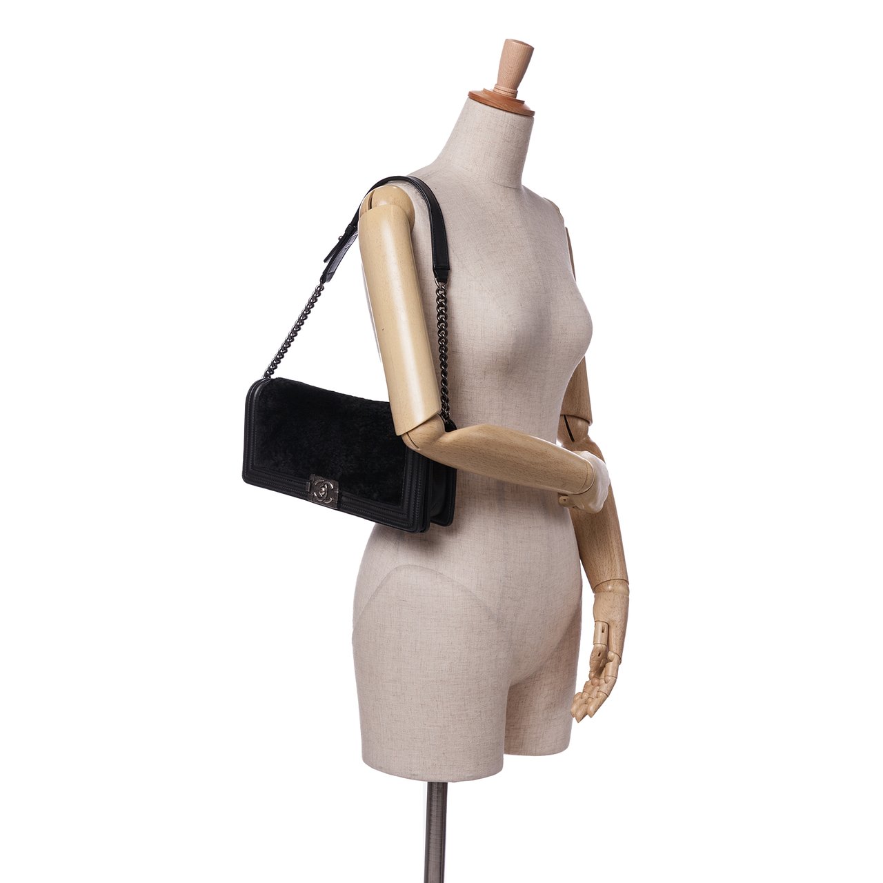 Chanel Shearling East West Boy Flap Zwart