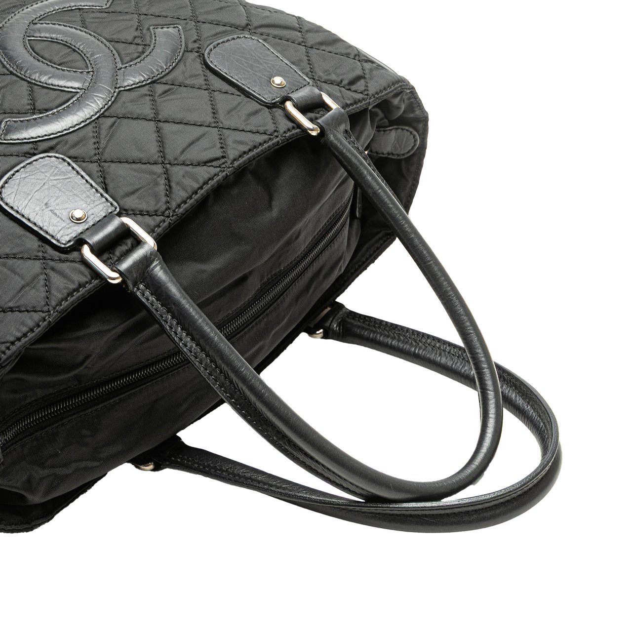Chanel Paris New York Quilted Nylon Tote Zwart