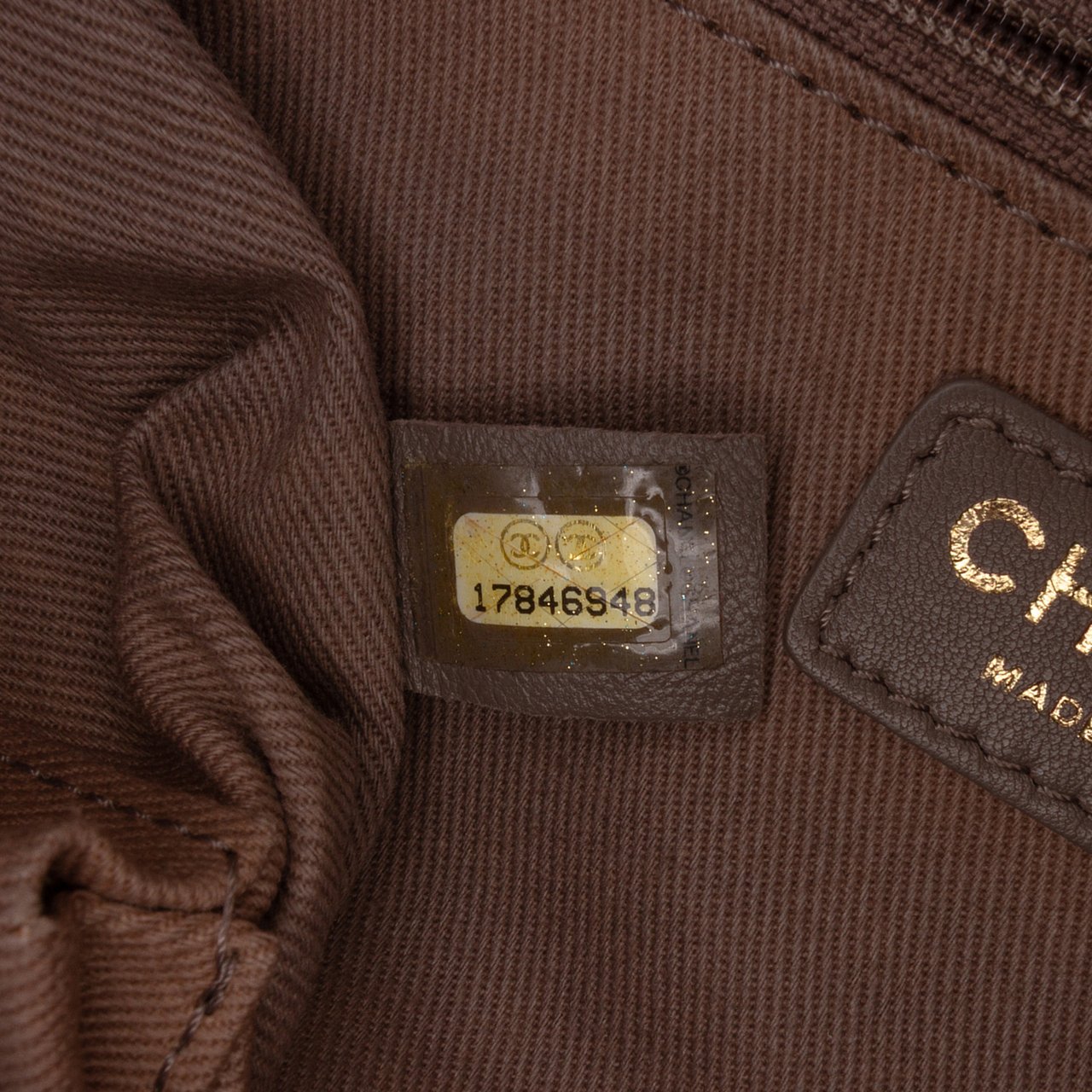 Chanel Medium Quilted Caviar Coco Pleats Messenger Flap Bruin