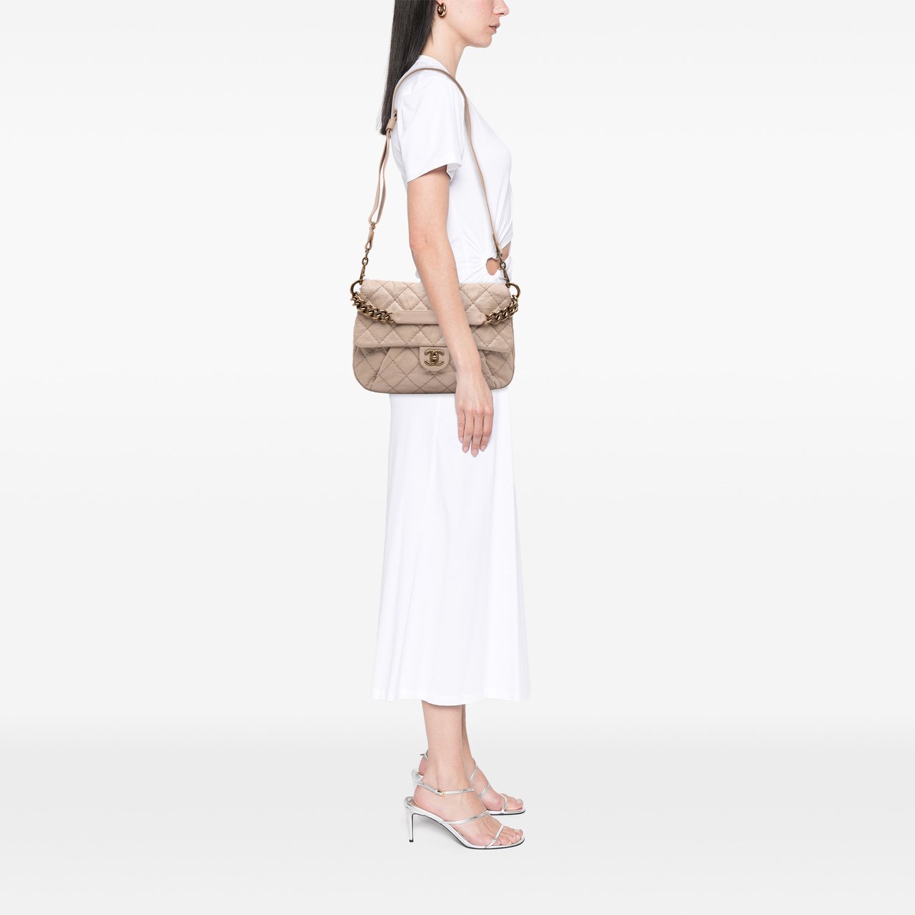 Chanel Medium Quilted Caviar Coco Pleats Messenger Flap Bruin