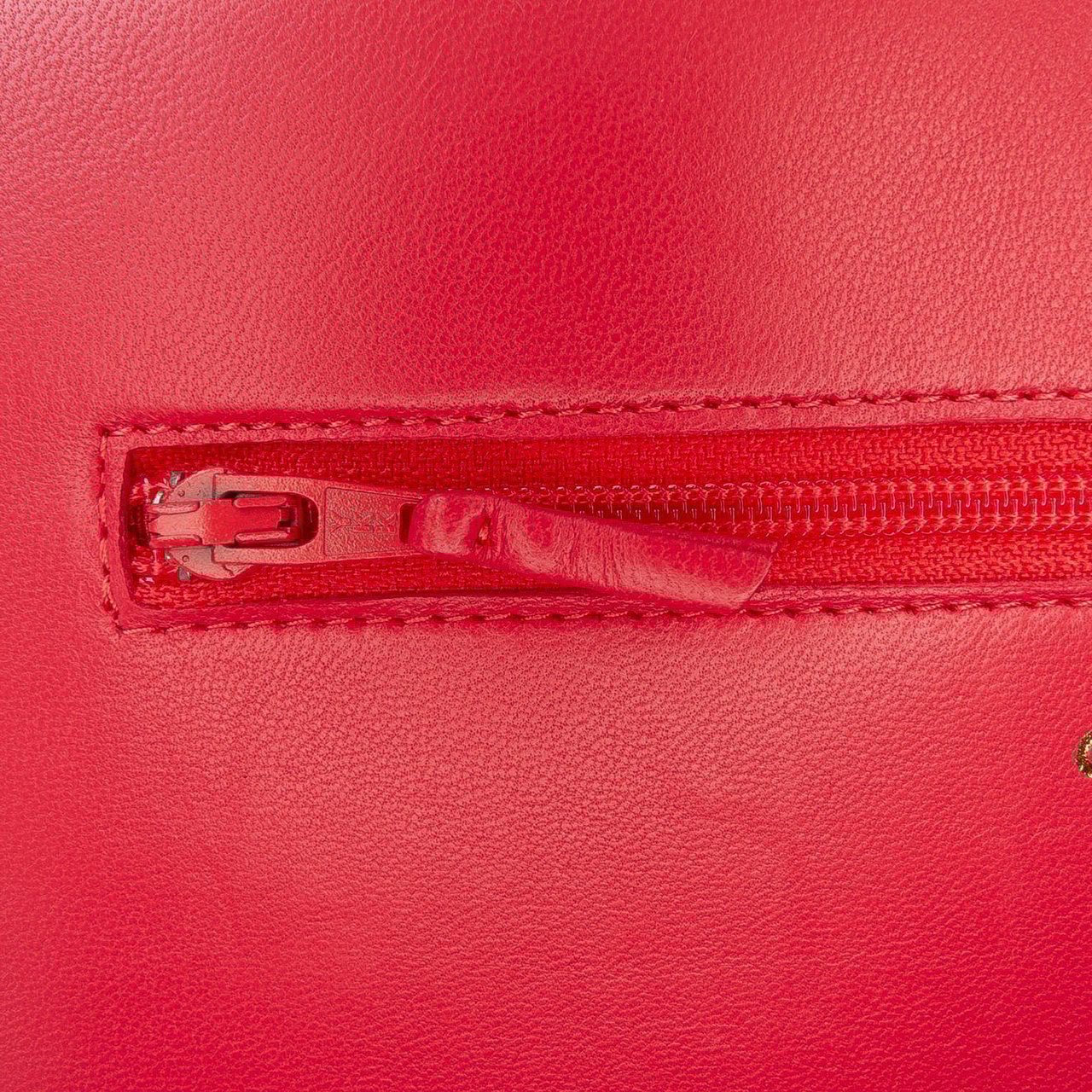 Chanel Quilted Caviar Boy Wallet on Chain Rood