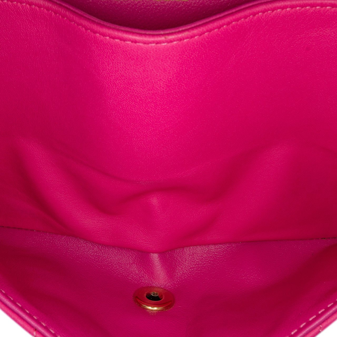 Chanel Medium Classic Chevron Lambskin Double Flap Roze