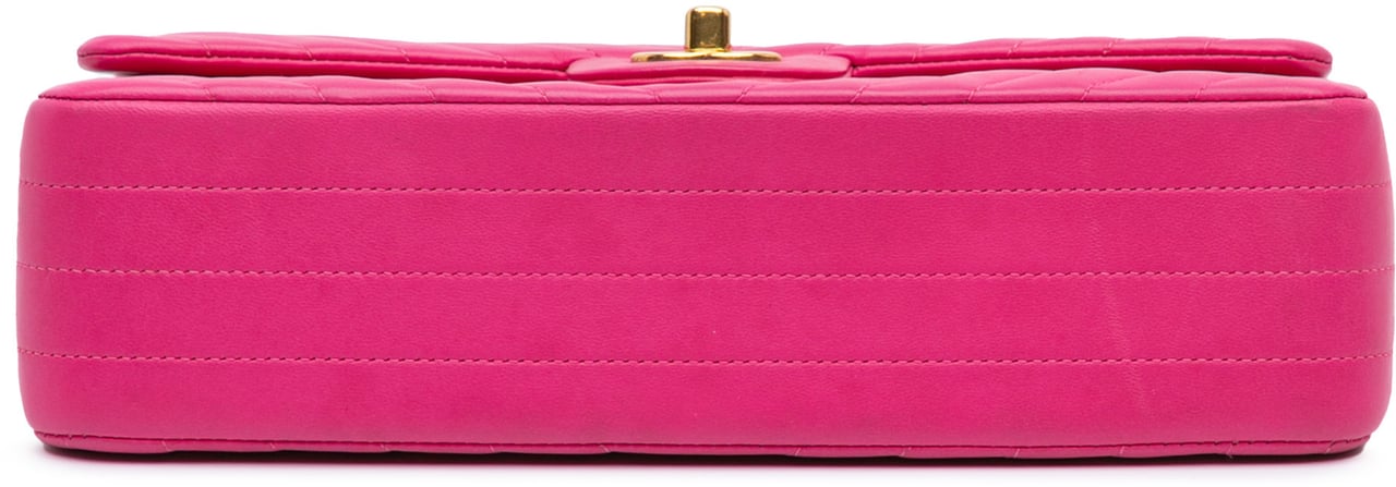 Chanel Medium Classic Chevron Lambskin Double Flap Roze