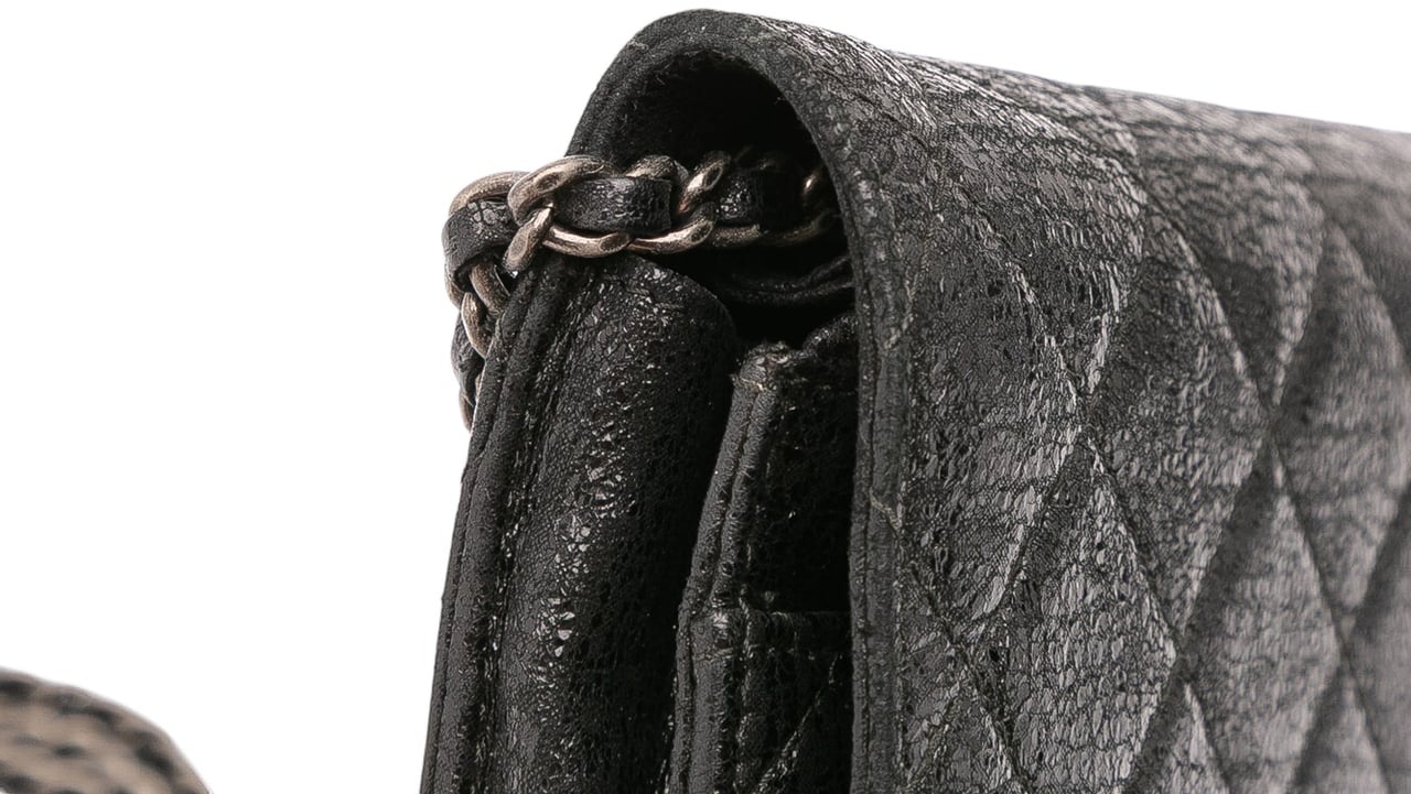 Chanel CC Quilted Crinkled Calfskin Wallet On Chain Zwart