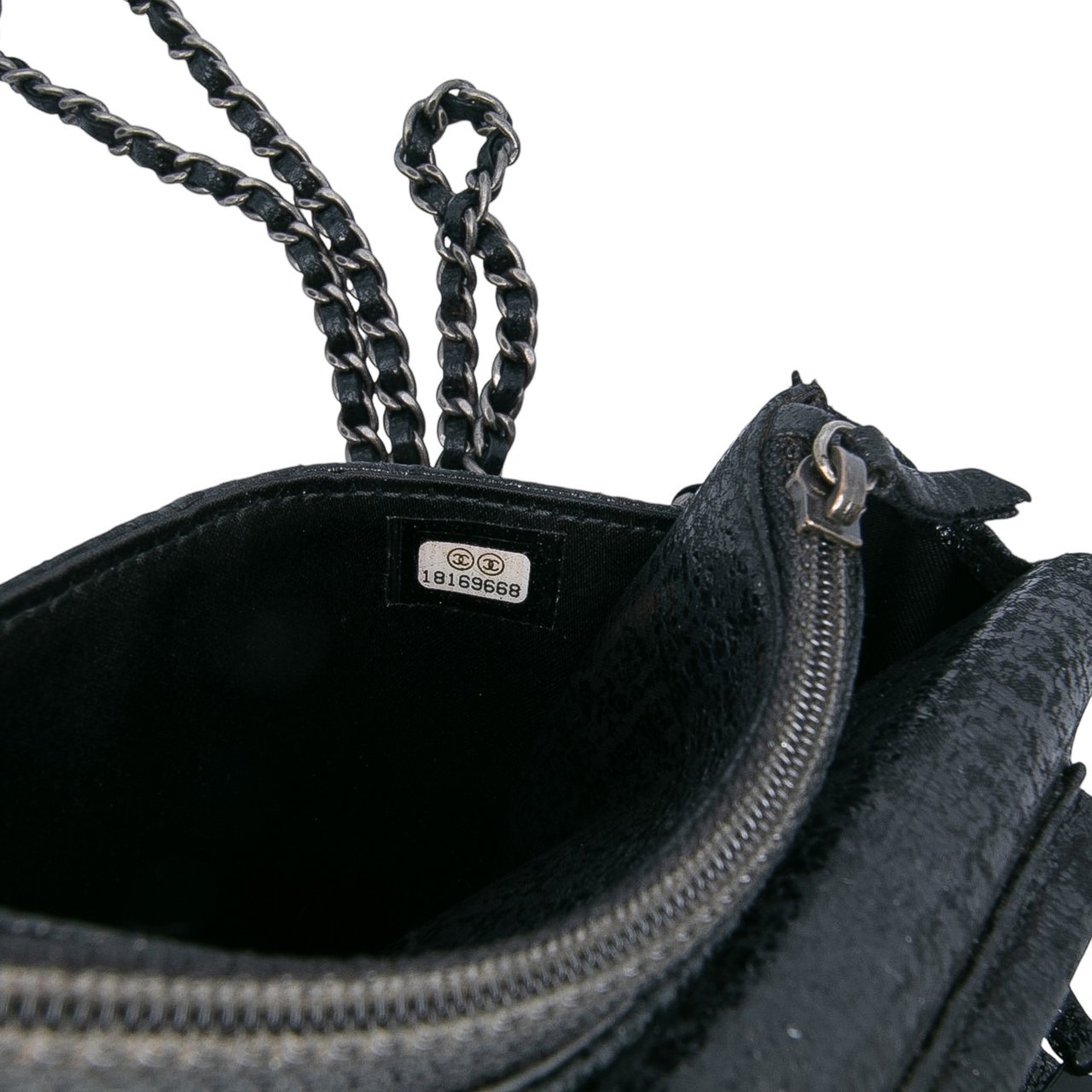 Chanel CC Quilted Crinkled Calfskin Wallet On Chain Zwart
