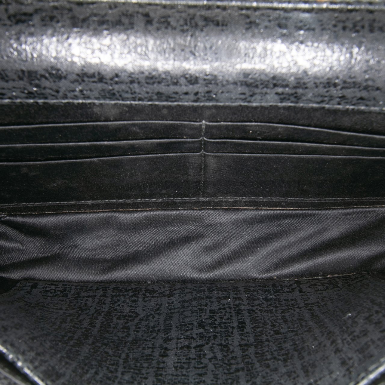 Chanel CC Quilted Crinkled Calfskin Wallet On Chain Zwart