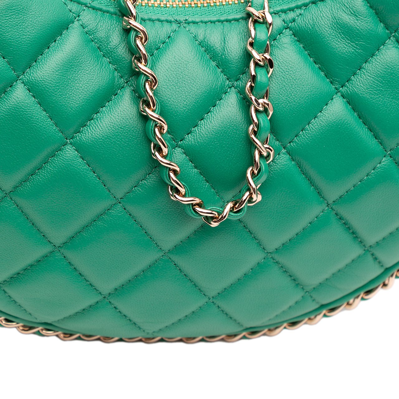 Chanel Small Quilted Lambskin Chain Around Hook Hobo Bag Groen