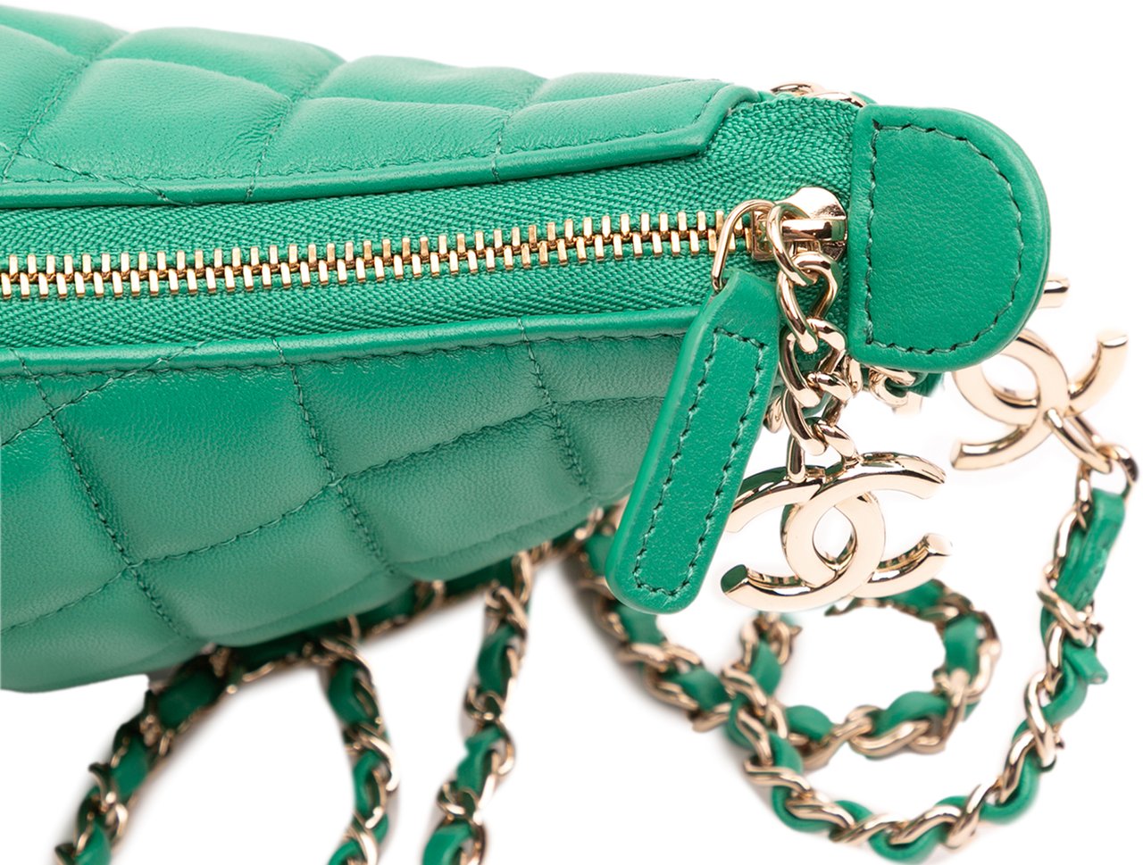 Chanel Small Quilted Lambskin Chain Around Hook Hobo Bag Groen