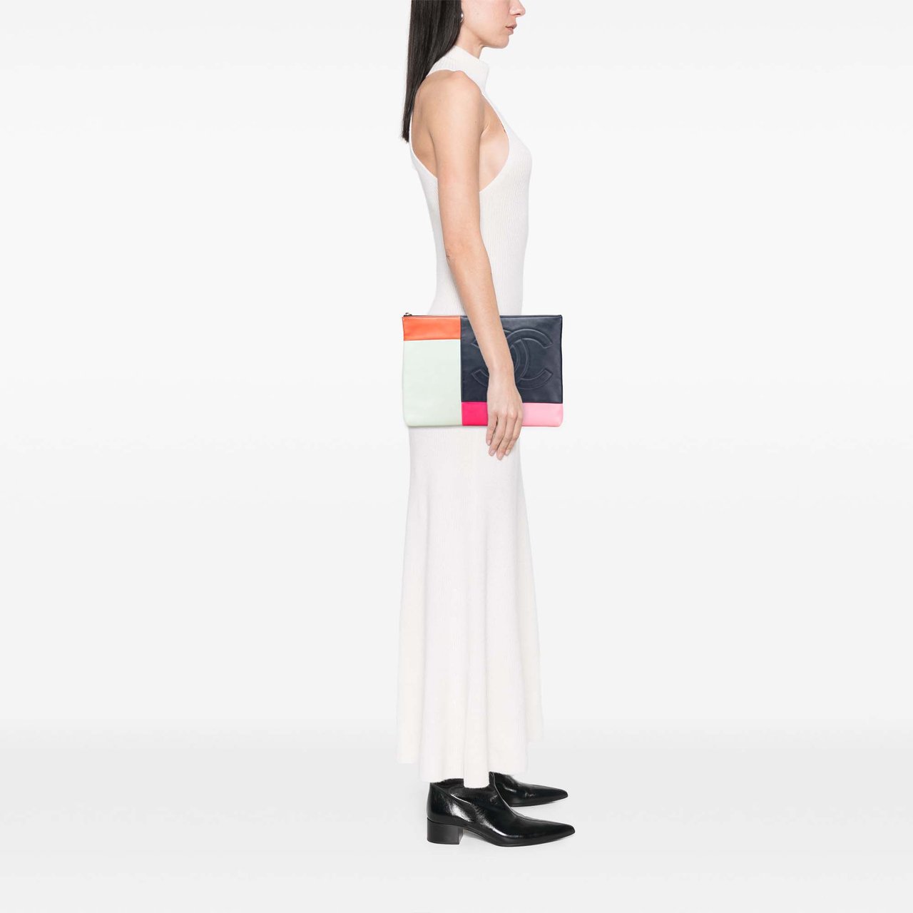 Chanel Large Lambskin Colorblock Patchwork O Case Blauw