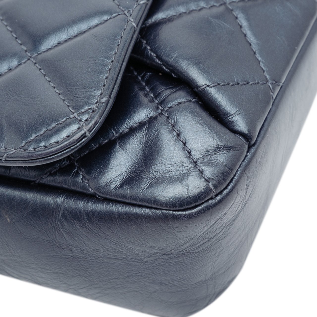 Chanel Quilted Glazed Calfskin Coco Pleats Flap Blauw