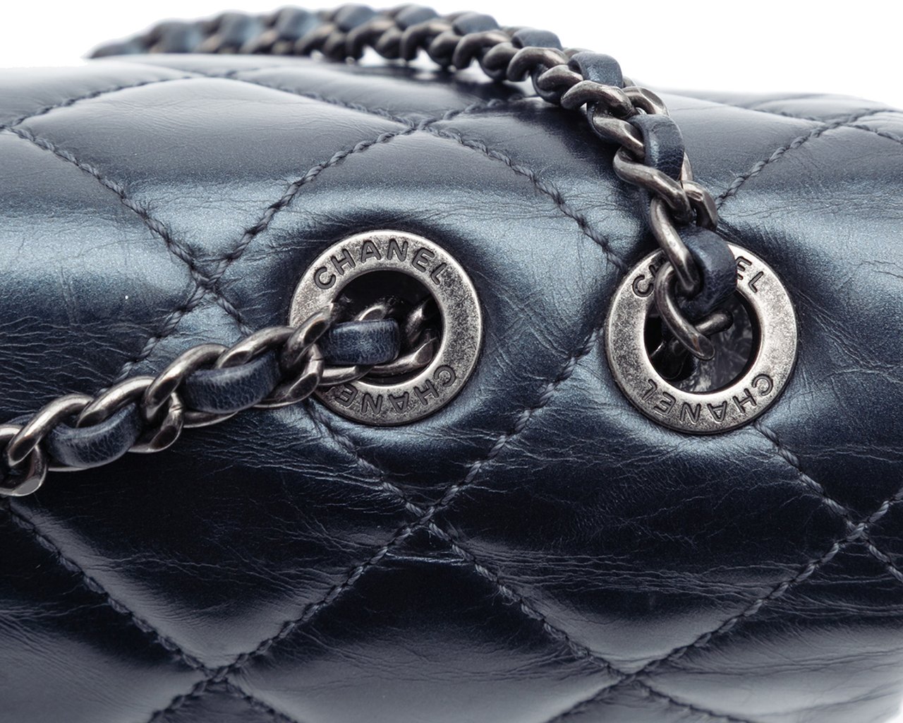 Chanel Quilted Glazed Calfskin Coco Pleats Flap Blauw