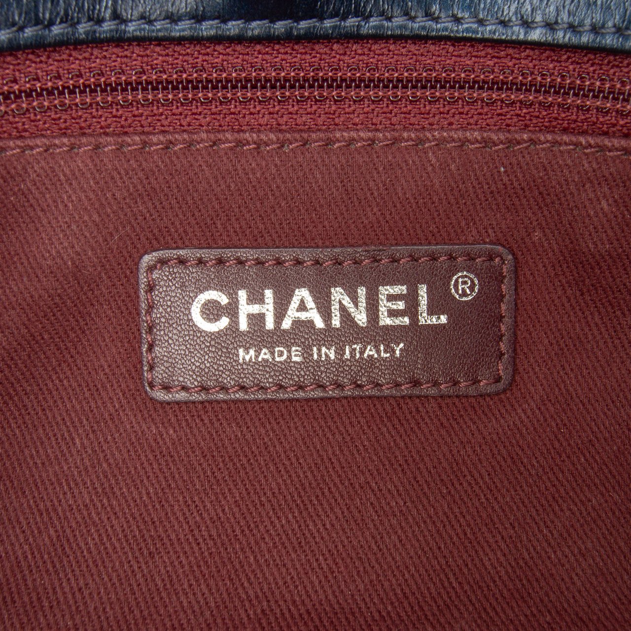 Chanel Quilted Glazed Calfskin Coco Pleats Flap Blauw