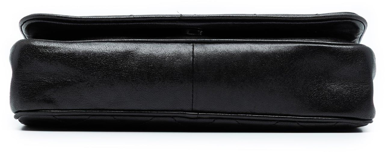 Chanel CC Quilted Lambskin Full Flap Wallet on Chain Zwart