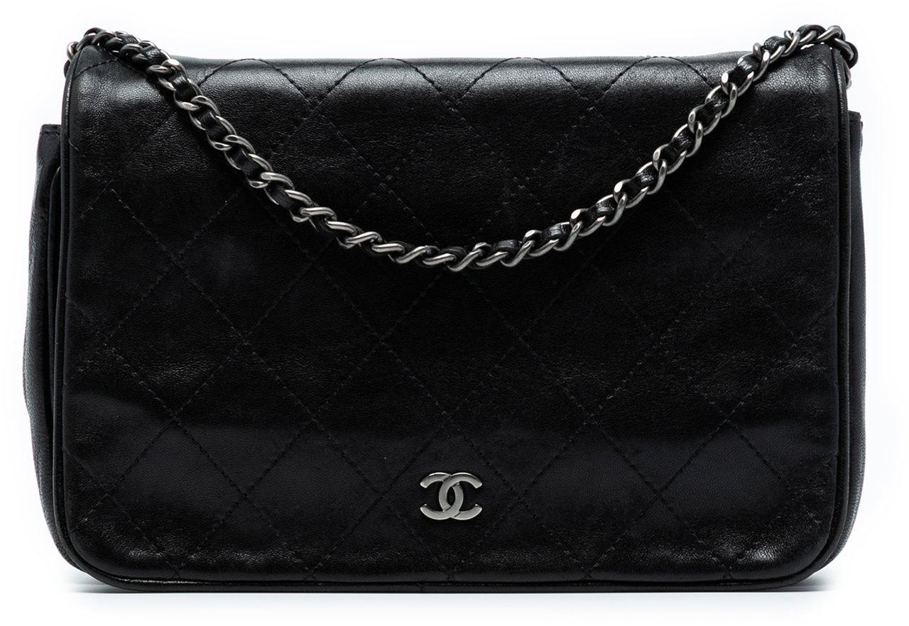 Chanel CC Quilted Lambskin Full Flap Wallet on Chain Zwart